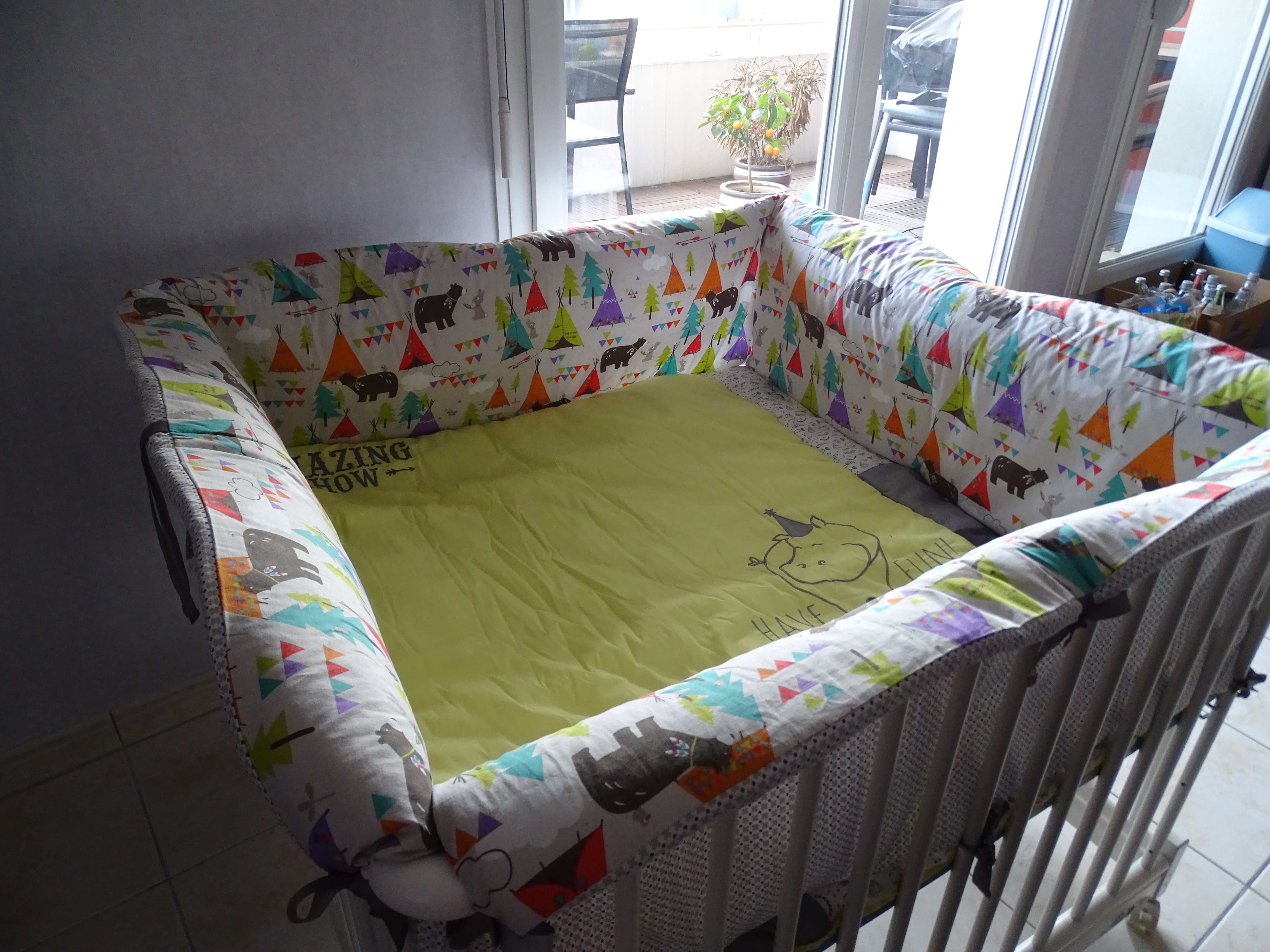 Tour de parc – Augustine dans son tipi